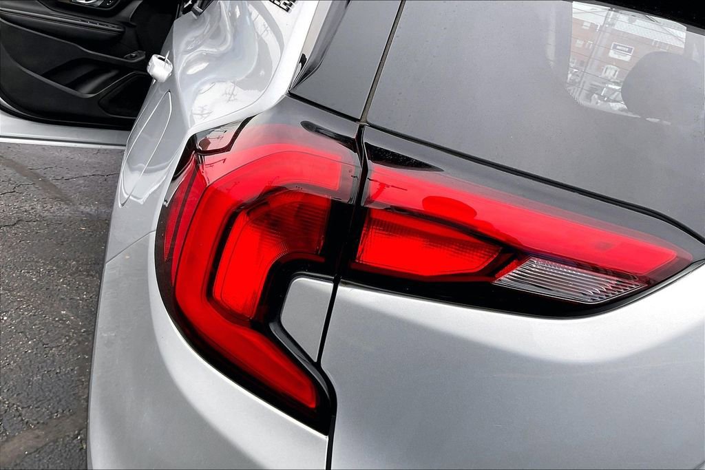 Used 2021 GMC Terrain SLE w/ Driver Convenience Package image 27