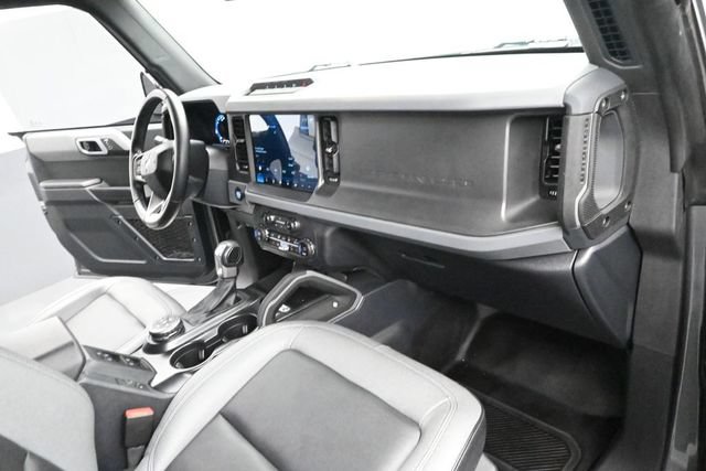 Certified 2024 Ford Bronco Big Bend w/ Sasquatch Package AWD/4WD image 30