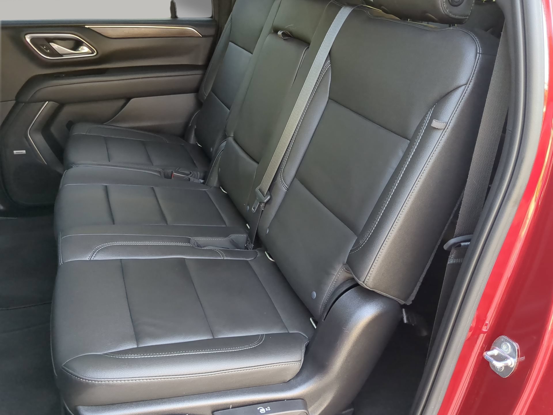 Used 2021 Chevrolet Suburban LT RWD image 54