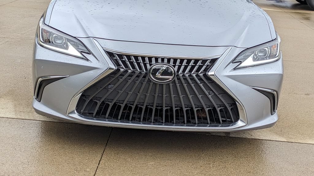 Used 2022 Lexus ES 350 w/ Premium Package FWD image 9