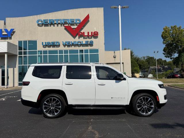 Used 2023 Jeep Wagoneer Series II w/ Convenience Group I AWD/4WD image 8