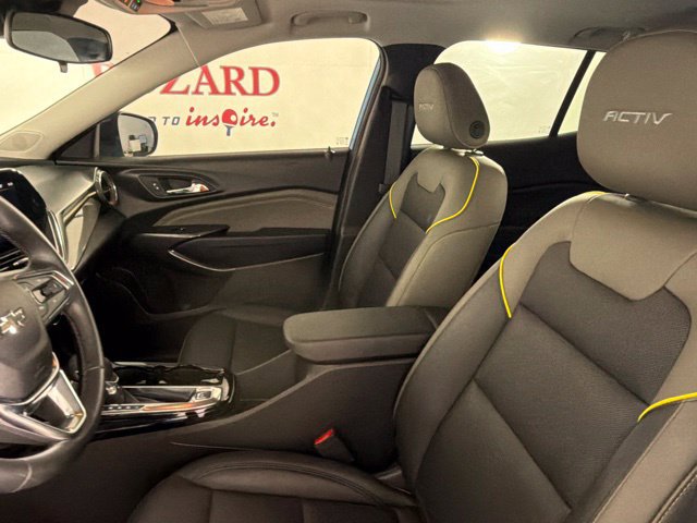 Used 2025 Chevrolet Trax ACTIV w/ Sunroof Package FWD image 17
