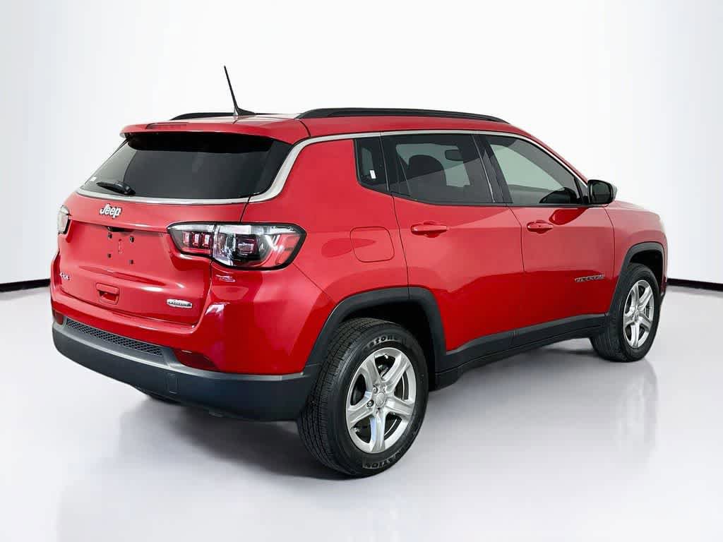 Used 2023 Jeep Compass Latitude AWD/4WD image 5