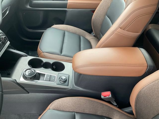 Certified 2025 Ford Bronco Sport Outer Banks w/ Outer Banks Tech Package+ AWD/4WD image 13