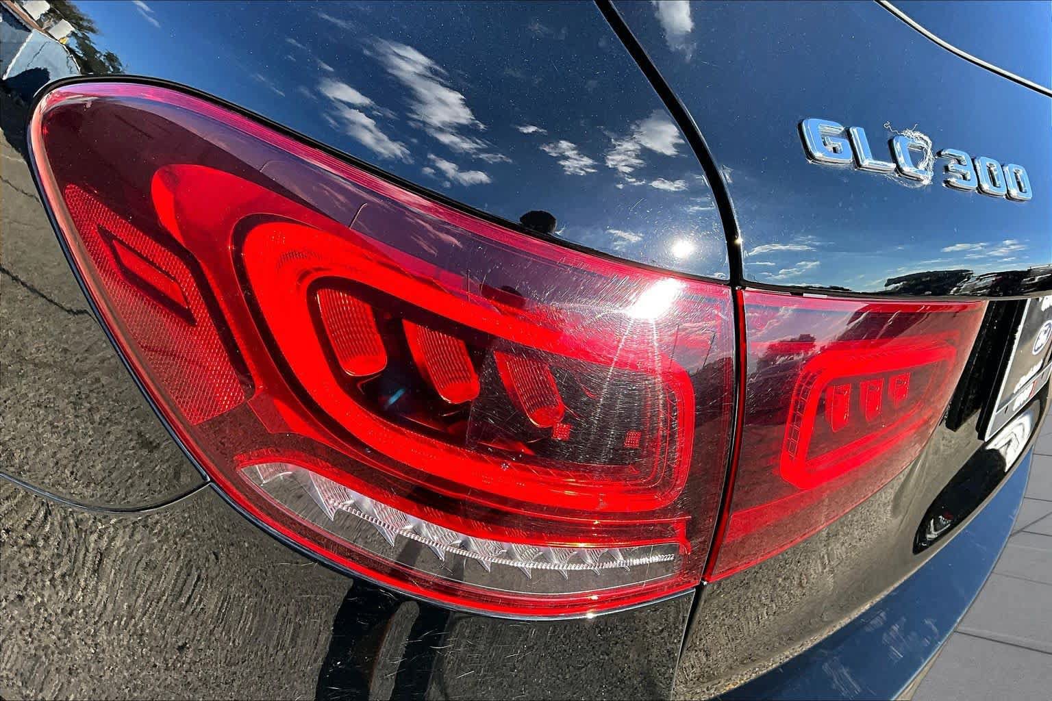 Used 2021 Mercedes-Benz GLC 300 image 28