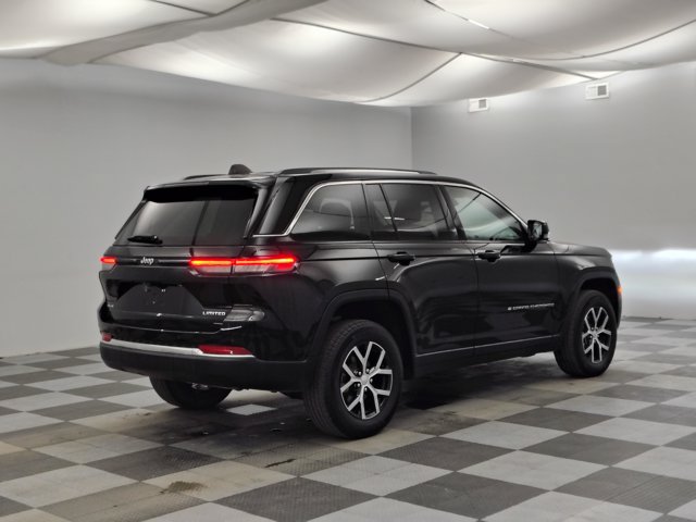 Used 2023 Jeep Grand Cherokee Limited AWD/4WD image 11
