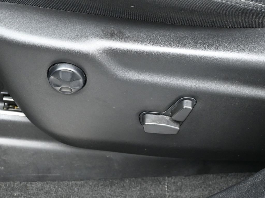 Used 2022 Jeep Grand Cherokee Limited w/ Tech Group image 11