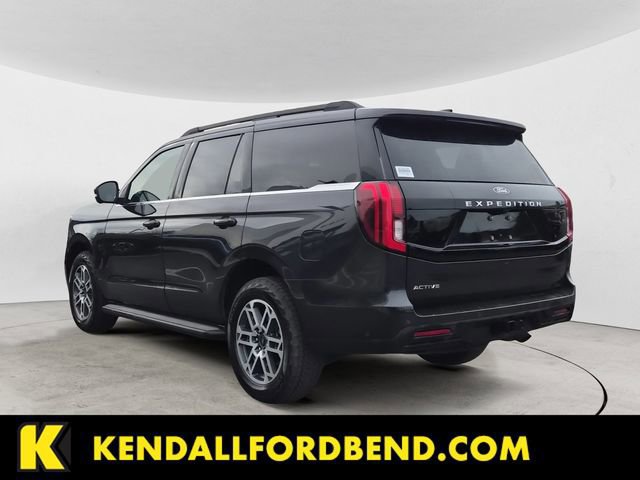 Certified 2025 Ford Expedition Active image 3