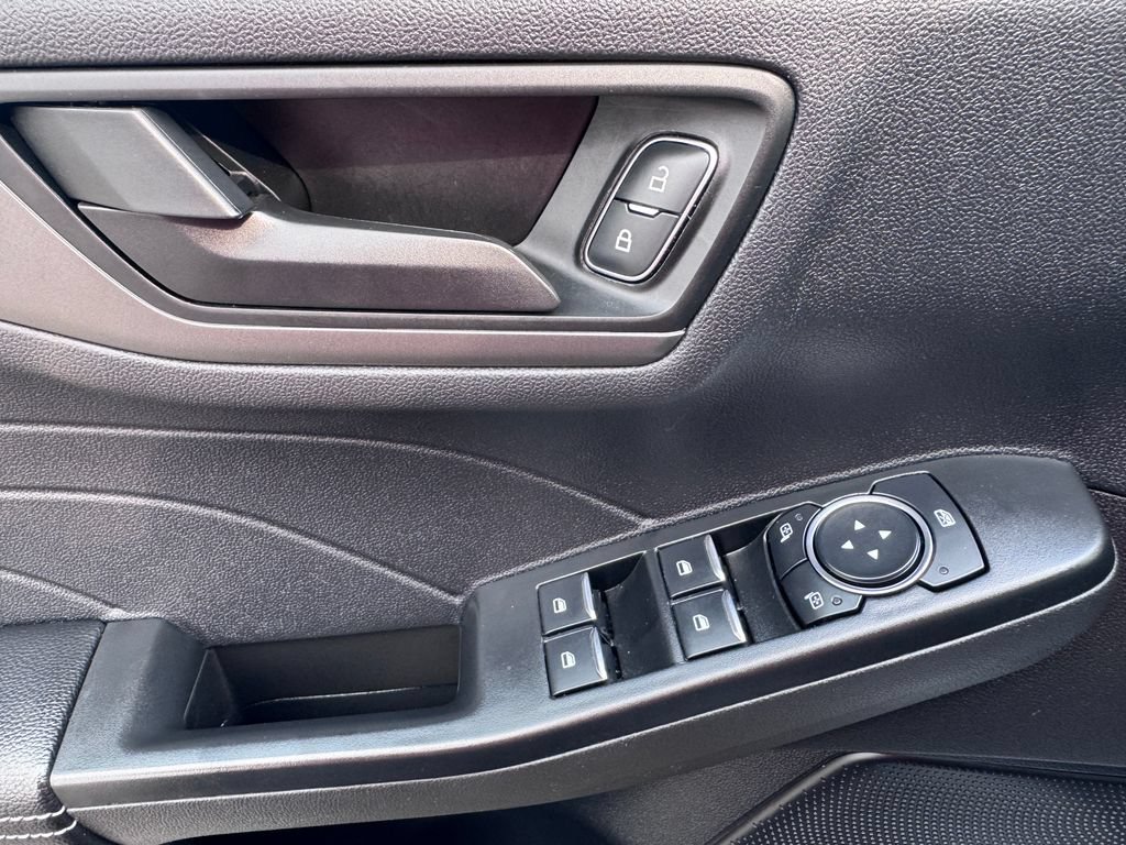 Certified 2025 Ford Escape Active AWD/4WD image 18