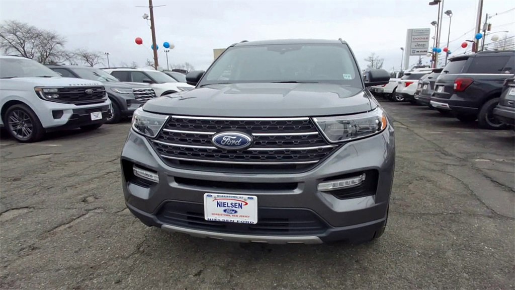 Certified 2022 Ford Explorer XLT w/ Equipment Group 202A image 13