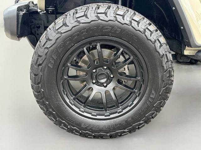Used 2022 Jeep Gladiator Sport AWD/4WD image 23