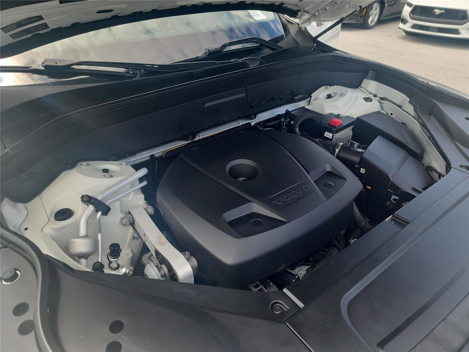 Used 2019 Volvo XC90 T5 Momentum image 11