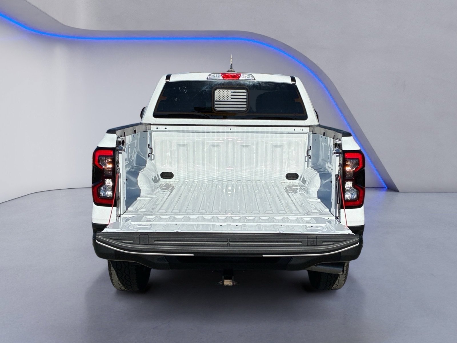 Certified 2024 Ford Ranger XLT w/ Technology Package AWD/4WD image 9