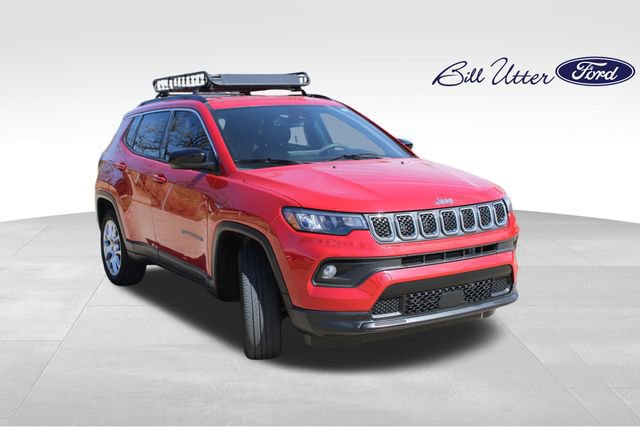 Used 2023 Jeep Compass Latitude image 7