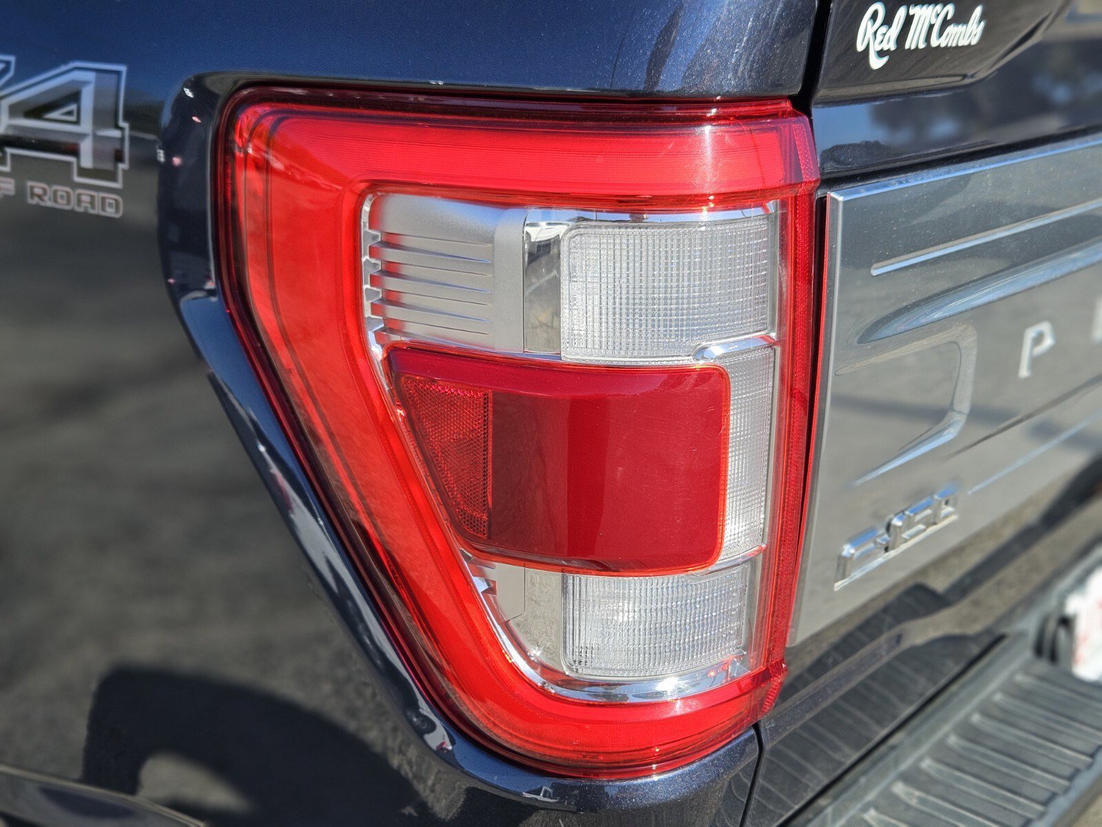 Certified 2022 Ford F150 Platinum w/ Equipment Group 701A High image 10