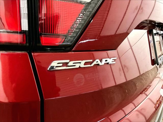 Certified 2018 Ford Escape SEL AWD/4WD image 13