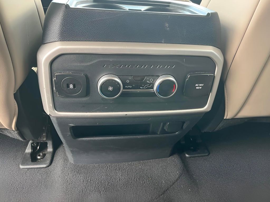 Certified 2024 Ford Expedition Max XLT image 11