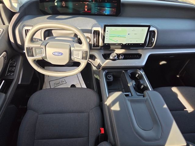 Certified 2025 Ford Expedition Active image 15