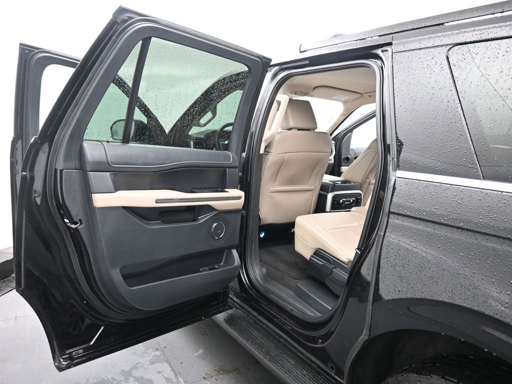Certified 2024 Ford Expedition Max XLT image 46