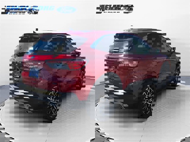 Certified 2021 Ford Escape SE image 5