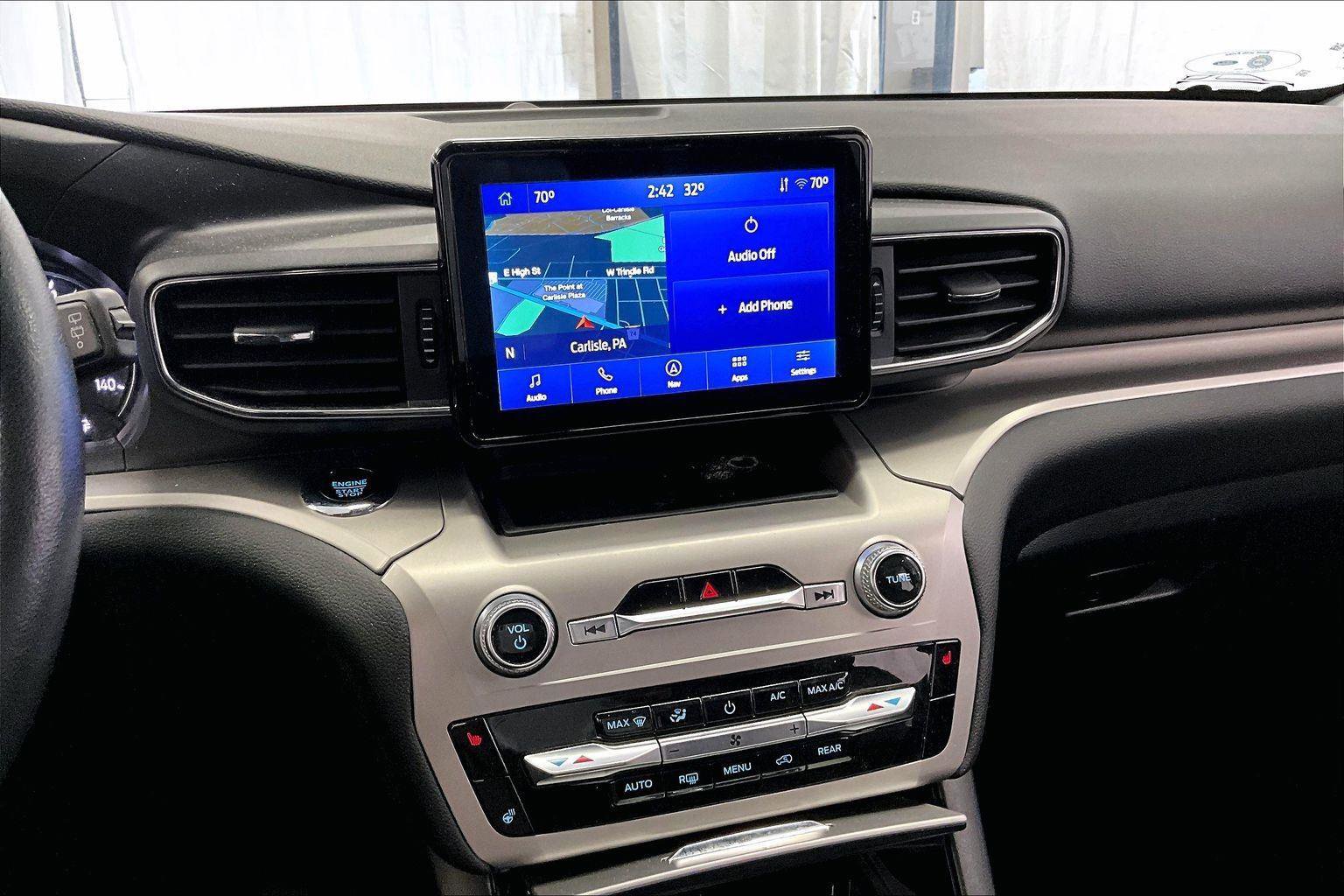 Certified 2022 Ford Explorer XLT w/ Equipment Group 202A image 6