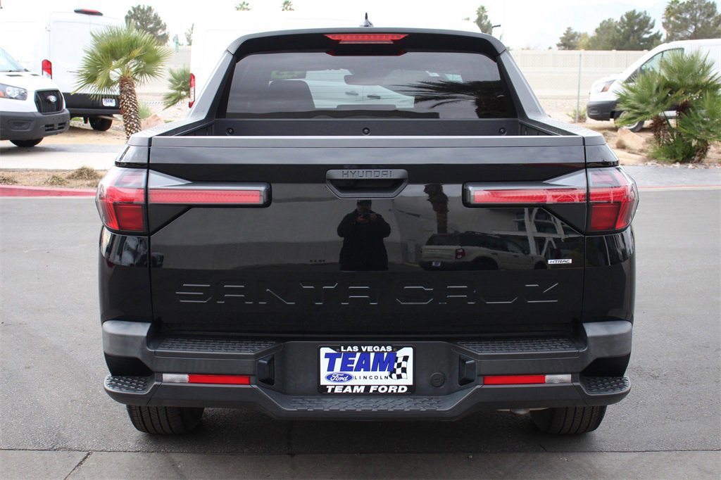 Used 2023 Hyundai Santa Cruz SE w/ Cargo Package image 6