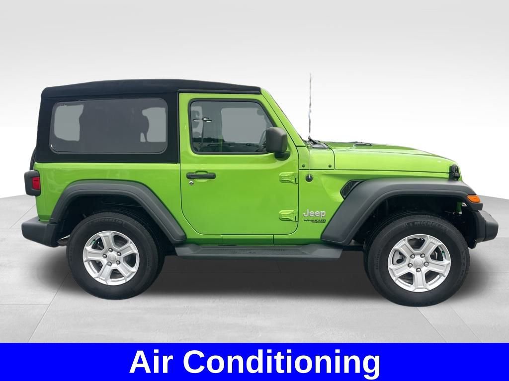 Used 2019 Jeep Wrangler Sport S image 2