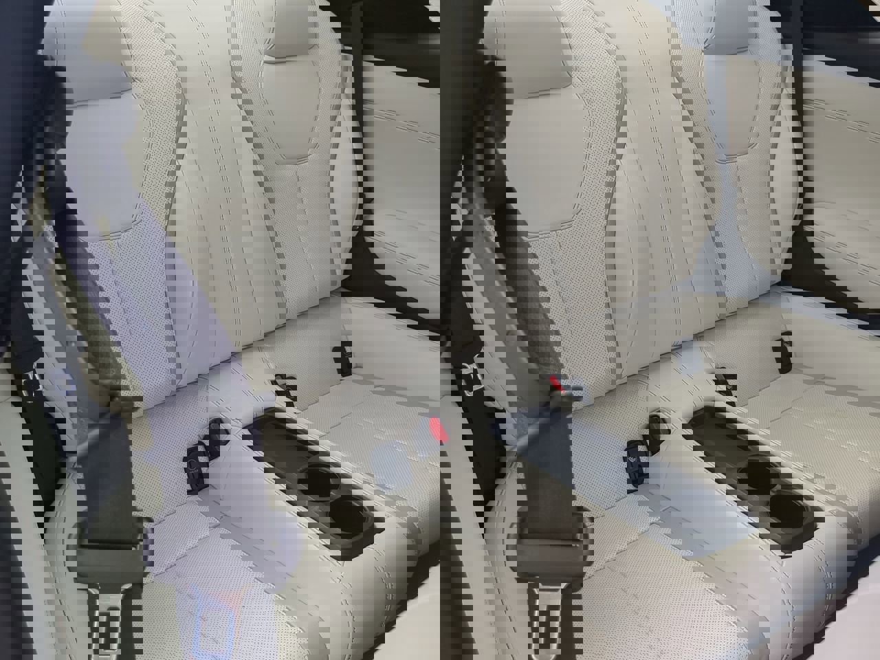 Used 2019 INFINITI Q60 3.0t Luxe w/ Essential Package image 11