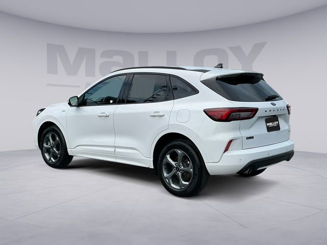 Certified 2023 Ford Escape ST-Line Select w/ Tech Pack #2 AWD/4WD image 3