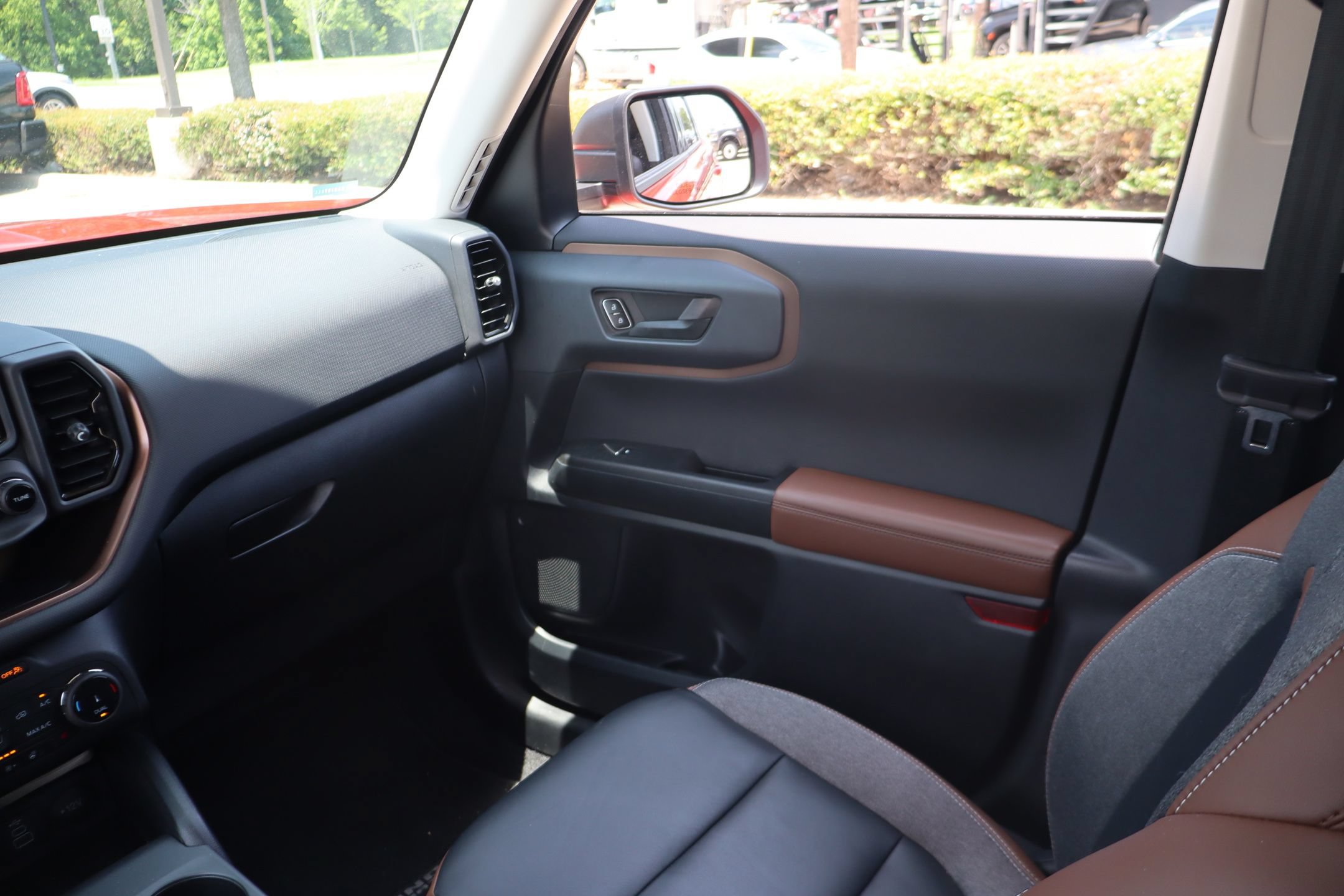 Certified 2023 Ford Bronco Sport Outer Banks AWD/4WD image 24