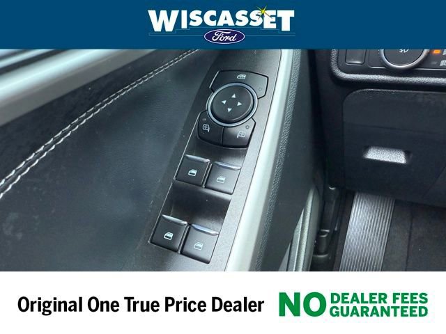 Certified 2022 Ford Explorer XLT w/ Equipment Group 202A image 27