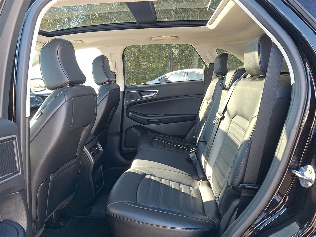 Certified 2022 Ford Edge SEL w/ Convenience Package image 9