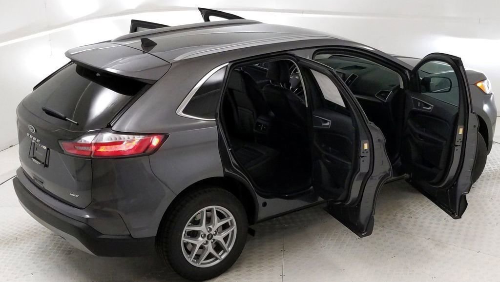 Certified 2024 Ford Edge SEL w/ Convenience Package AWD/4WD image 27