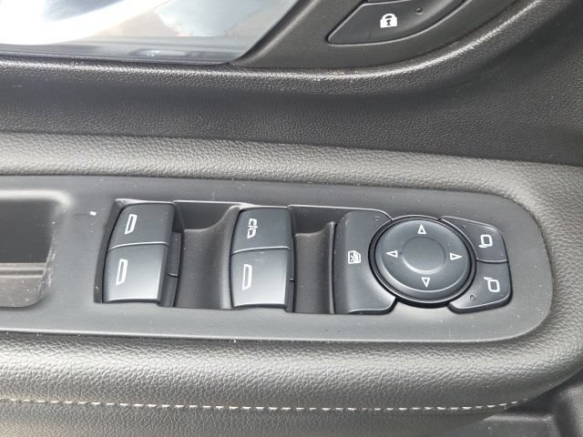 Used 2024 GMC Terrain SLE AWD/4WD image 22