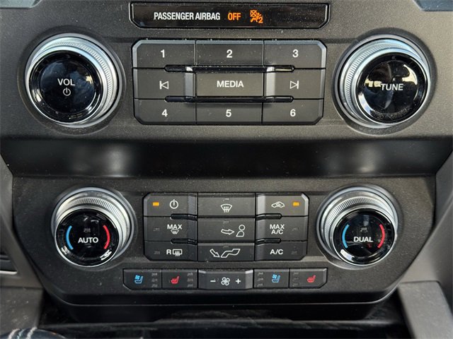 Certified 2020 Ford F150 Platinum w/ Equipment Group 701A Luxury image 18