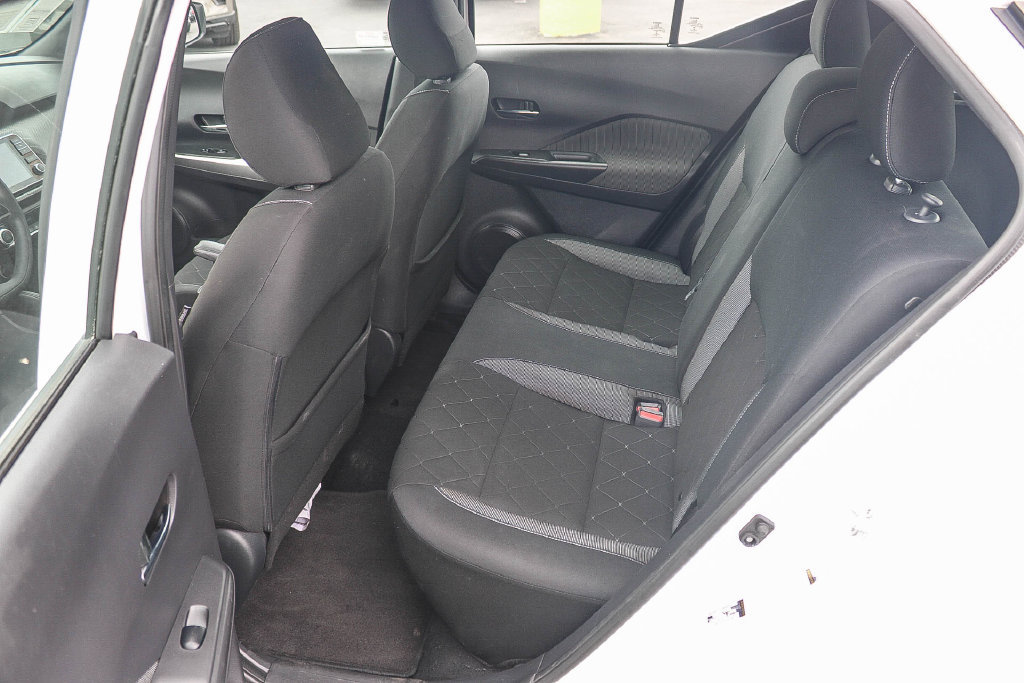 Used 2019 Nissan Kicks SV w/ Exterior Package FWD image 21