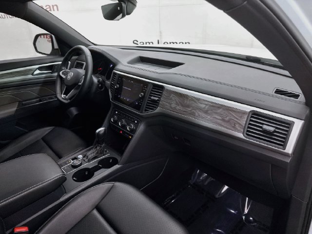 Used 2021 Volkswagen Atlas Cross Sport SE w/ Panoramic Sunroof Package AWD/4WD image 28