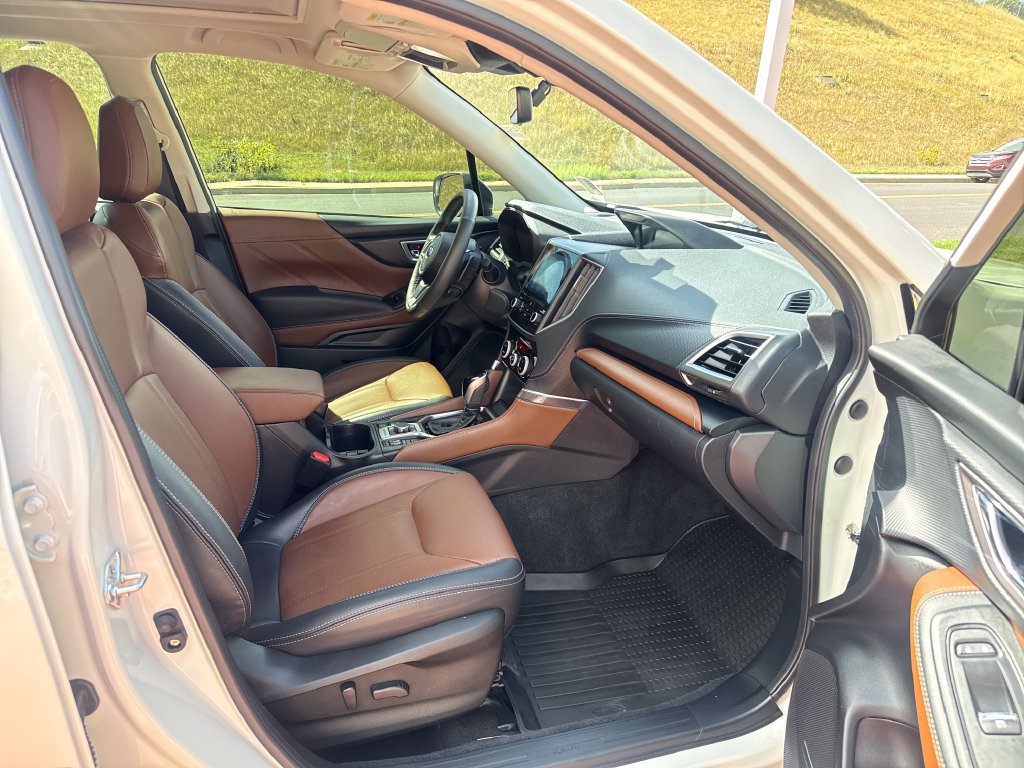 Used 2023 Subaru Forester Touring AWD/4WD image 31