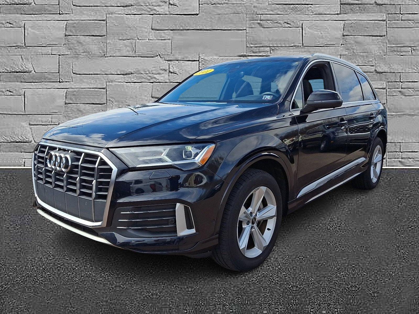 Used 2021 Audi Q7 2.0T Premium w/ Convenience Package image 4