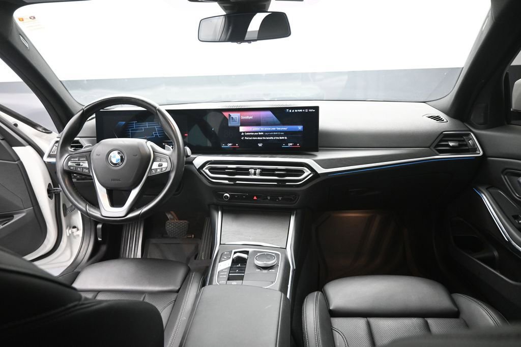 Used 2023 BMW 330i Sedan w/ Driving Assistance Package RWD image 14