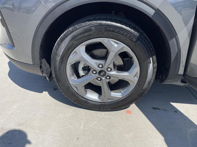 Certified 2025 Ford Escape ST-Line AWD/4WD image 10