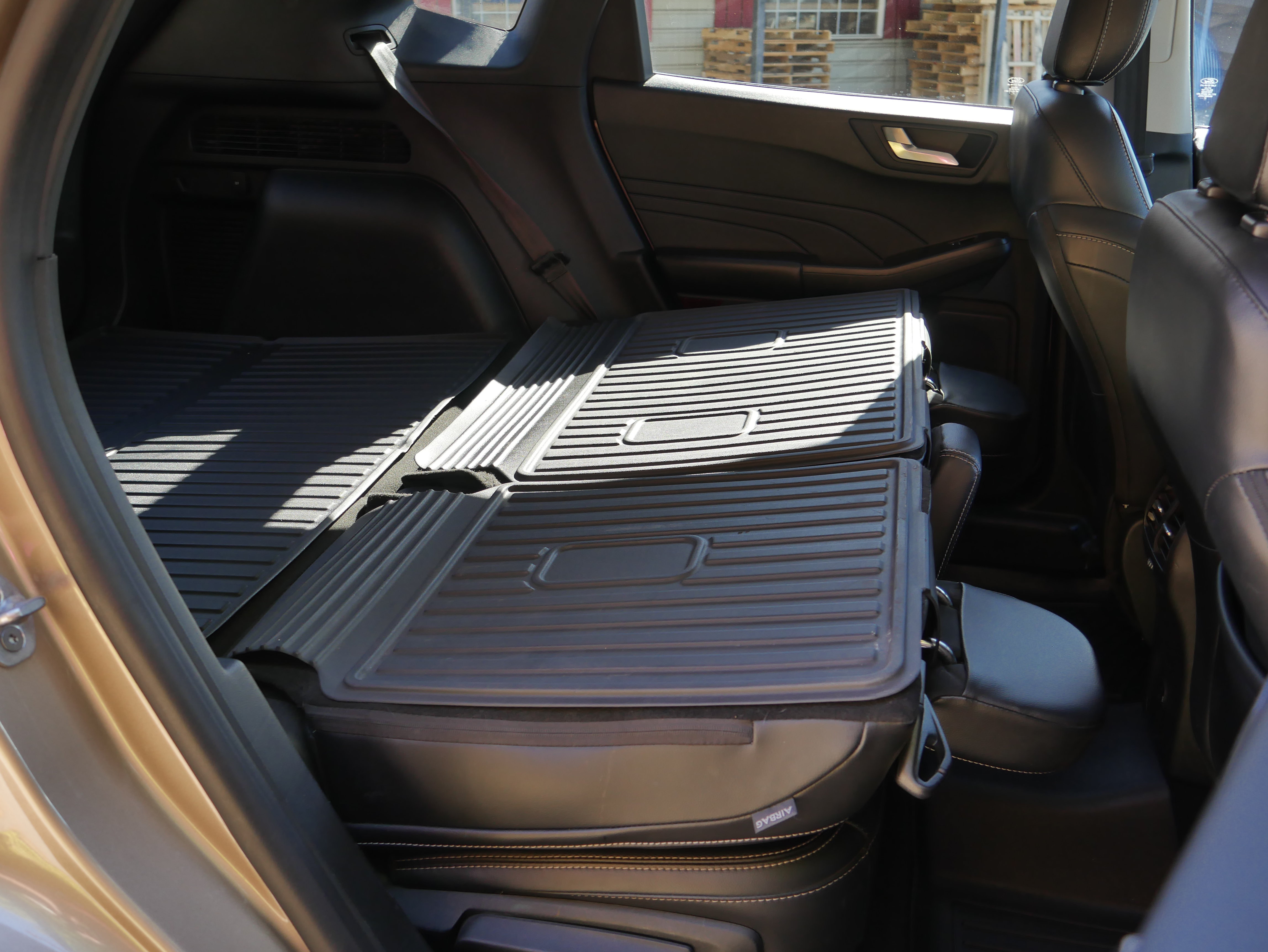 Certified 2021 Ford Escape Titanium AWD/4WD image 29