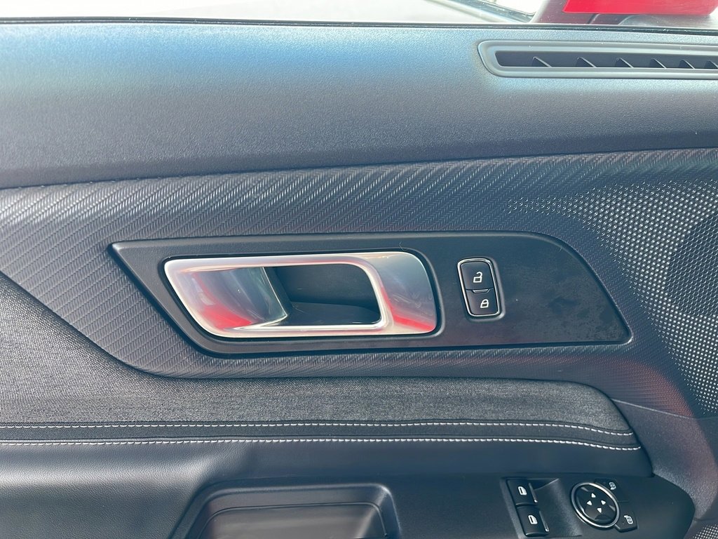 Certified 2024 Ford Mustang Coupe image 9