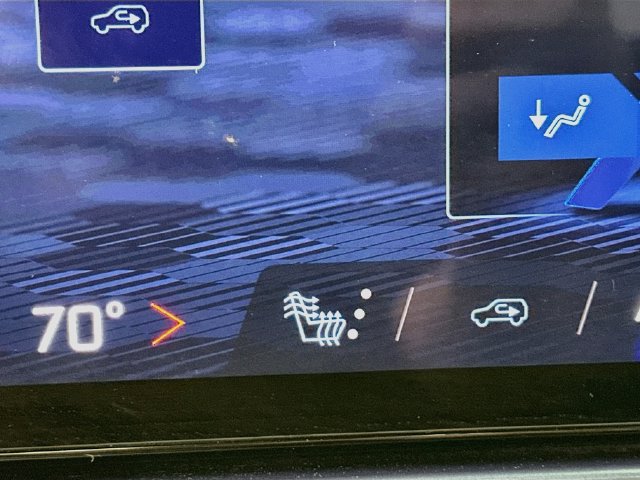 Used 2025 Chevrolet Equinox EV LT w/ Convenience Package FWD image 27