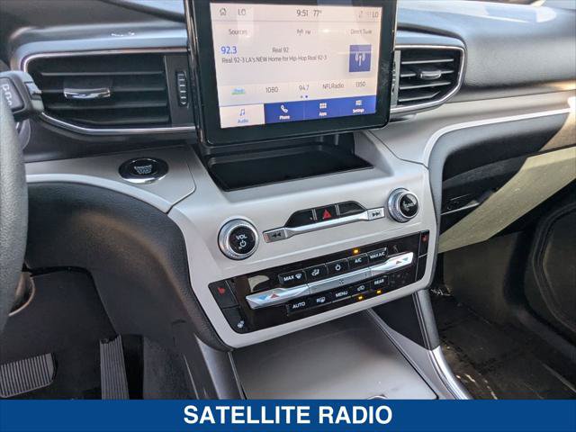 Certified 2024 Ford Explorer XLT w/ Equipment Group 202A RWD image 17