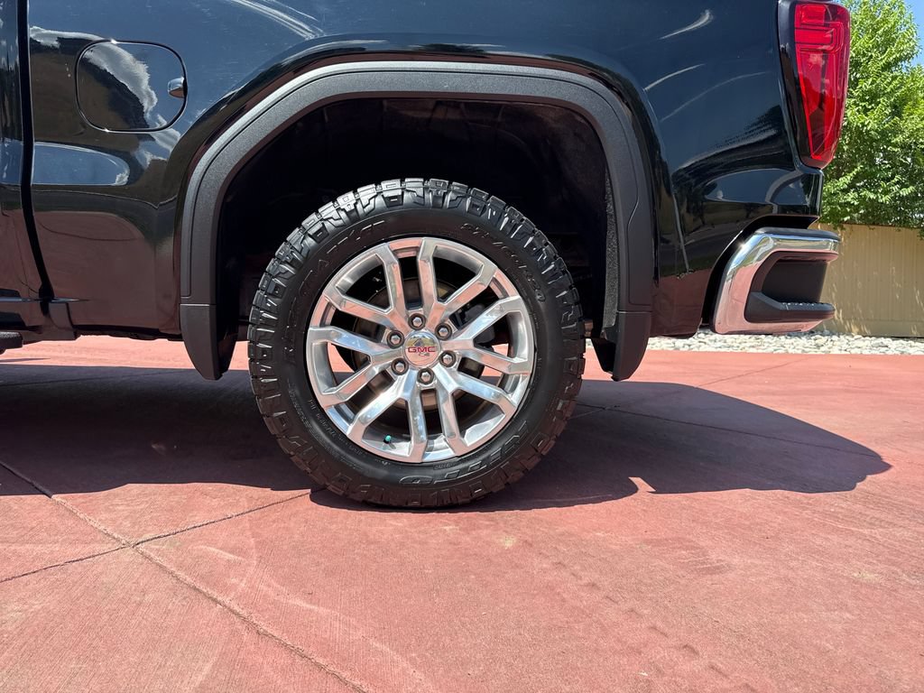 Used 2021 GMC Sierra 1500 SLT w/ SLT Premium Package AWD/4WD image 33