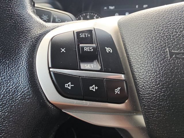 Certified 2020 Ford Explorer XLT w/ Equipment Group 202A RWD image 18