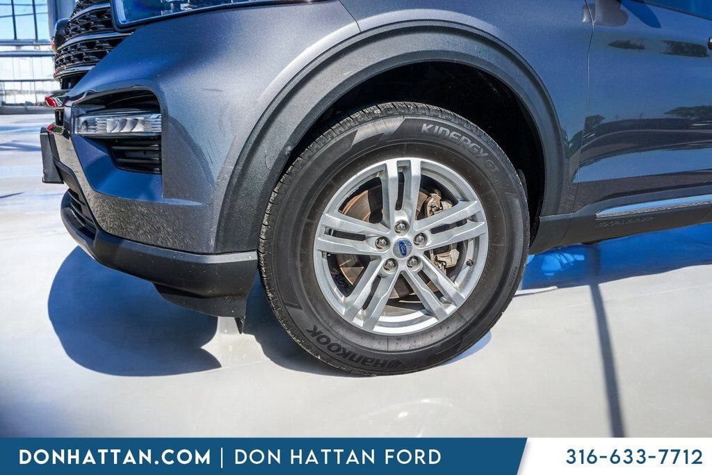 Certified 2022 Ford Explorer XLT w/ Equipment Group 202A AWD/4WD image 42