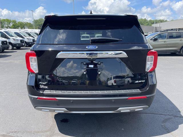 Certified 2023 Ford Explorer XLT w/ Equipment Group 202A AWD/4WD image 4