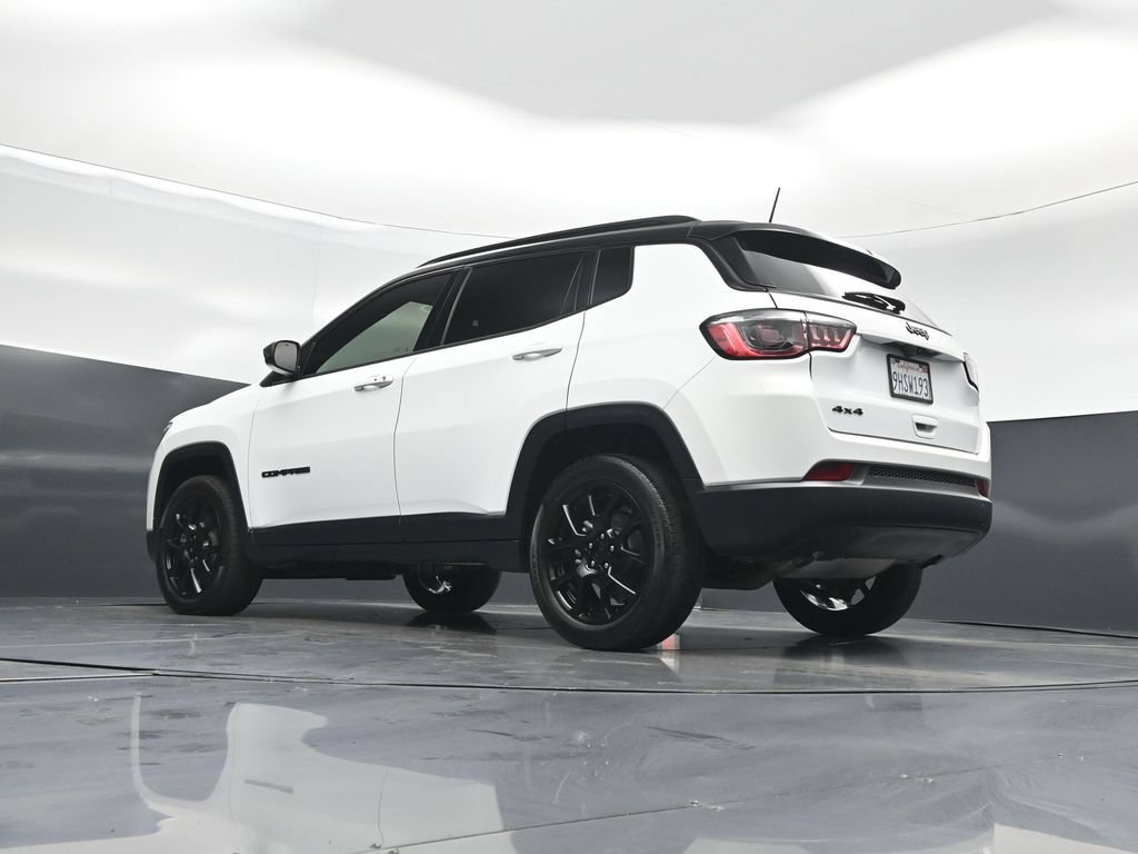 Used 2023 Jeep Compass Latitude AWD/4WD image 46